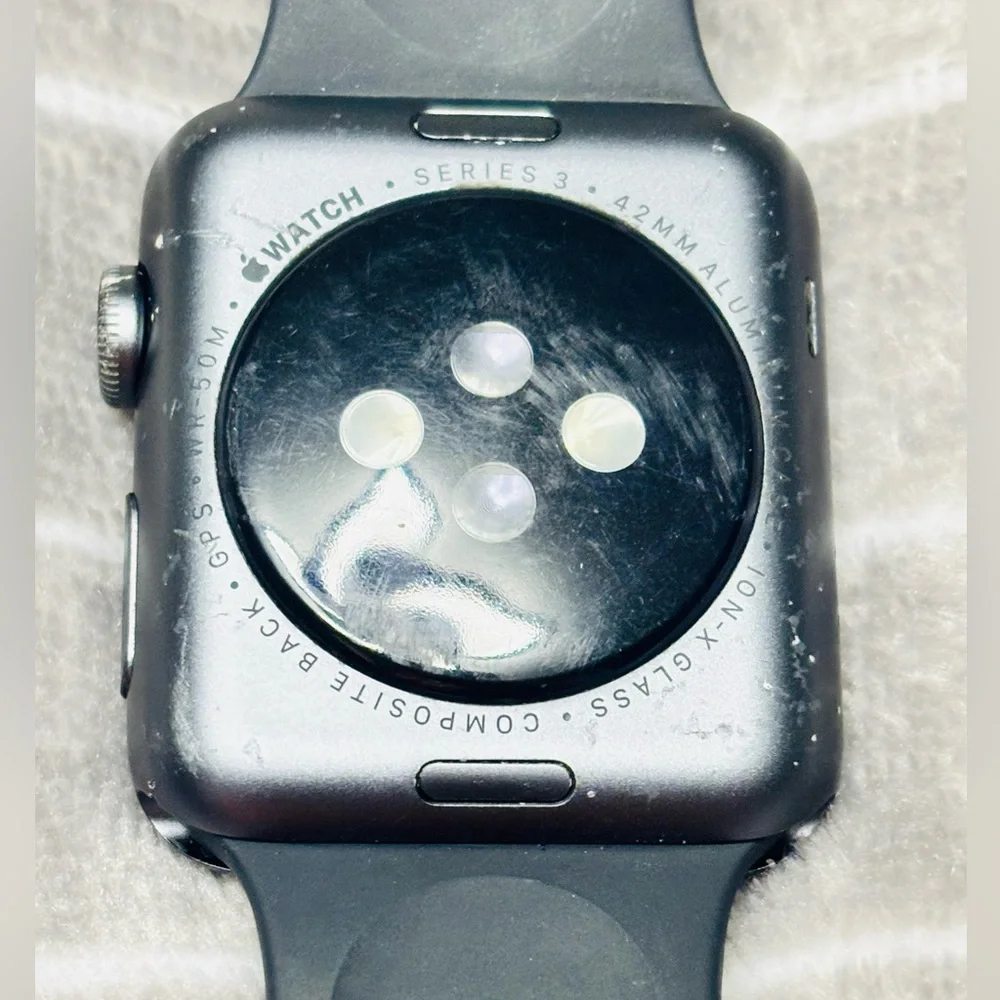 Apple Watch Series 3 GPS & Cellular - 42mm - Sport Band - Aluminum Case